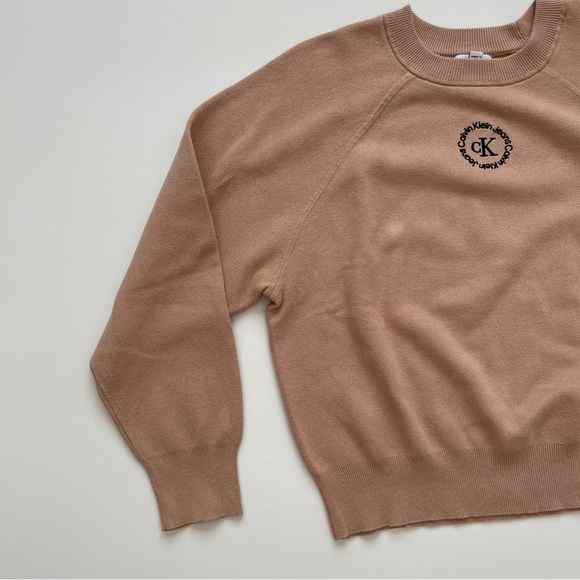 Calvin Klein Jeans Tan Brown Fall Cozy Knit Crew Neck Sweater, Size Medium - Picture 4 of 11